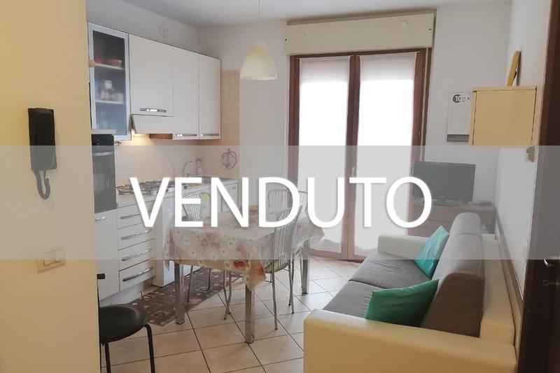 Bilocale con terrazzo venduto a Curno